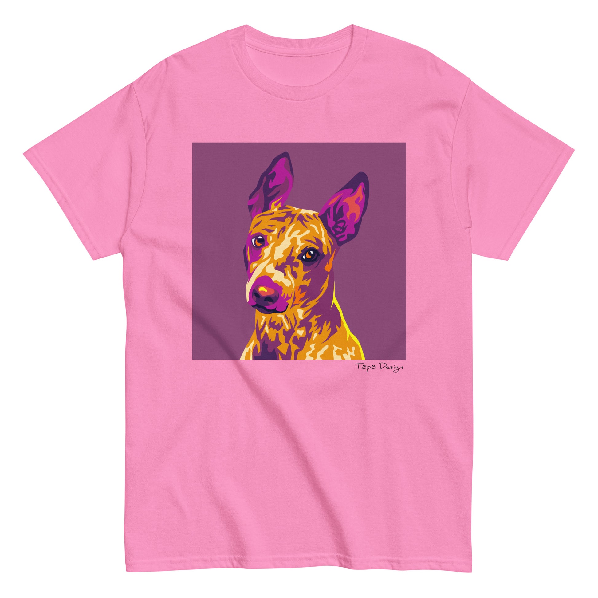 Vaaleanpunainen T-paita, Printti jossa Pop Art tyylinen amerikankarvatonterrieri violetilla taustalla. 