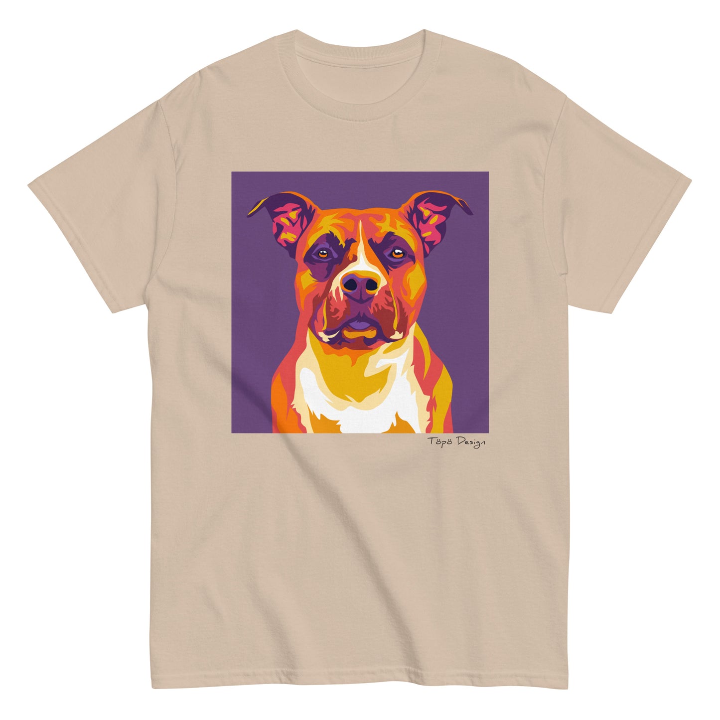 Beige T-paita, Printti jossa Pop Art tyylinen amstaffi violetilla taustalla. 